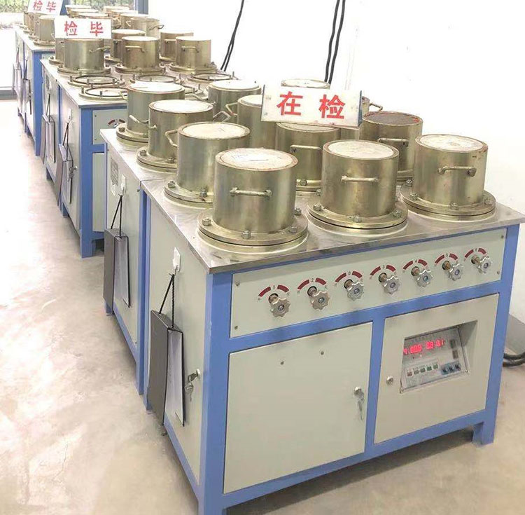 HP-40自動加壓混凝土抗?jié)B儀.jpg HP-40自動加壓混凝土抗?jié)B儀.jpg